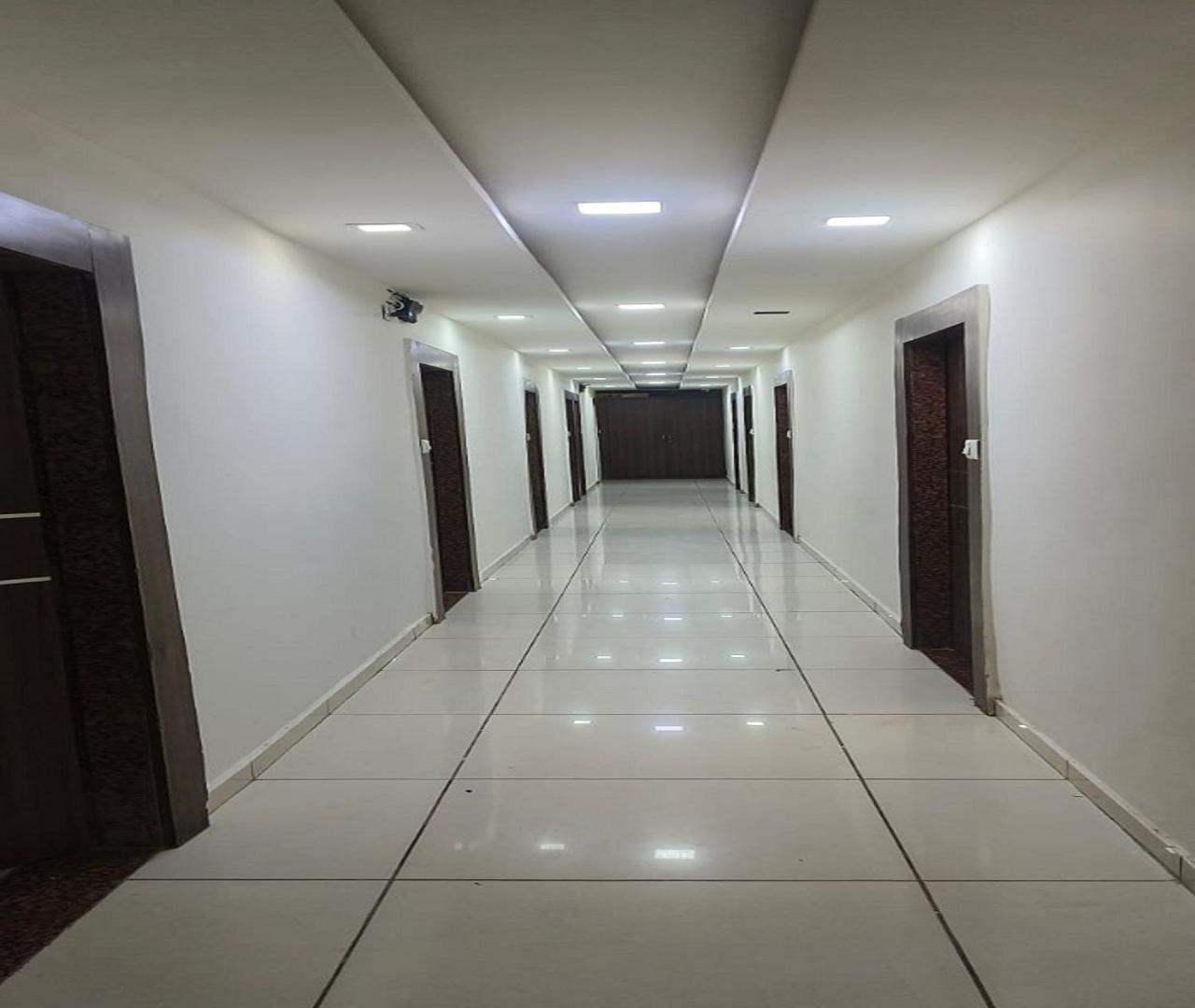 Hotel Nest View 阿穆达巴 外观 照片